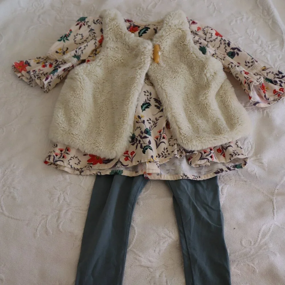 Cynthia Rowley 3 piece set, floral top, leggings and vest 2T